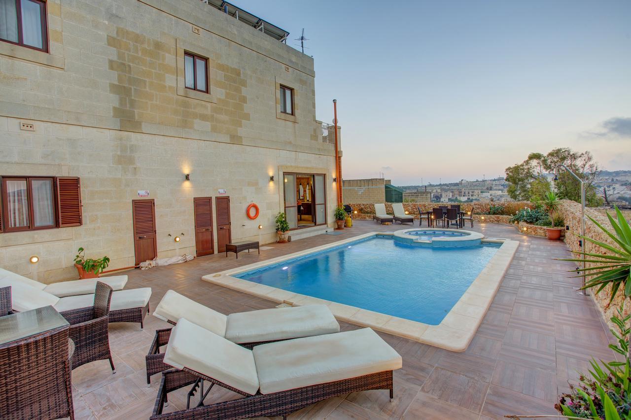Country Views Bed & Breakfast Виктория Экстерьер фото