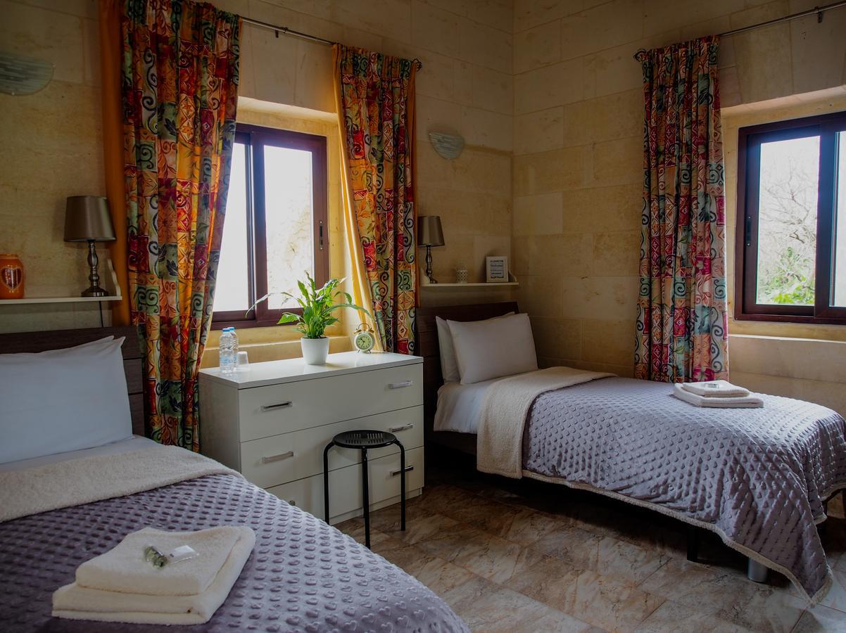 Country Views Bed & Breakfast Виктория Экстерьер фото